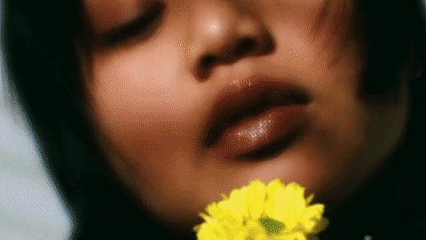 Zeynep represents gif film