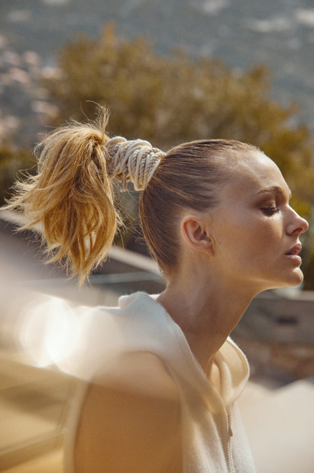 Zeynep represents cosmo special cheveux