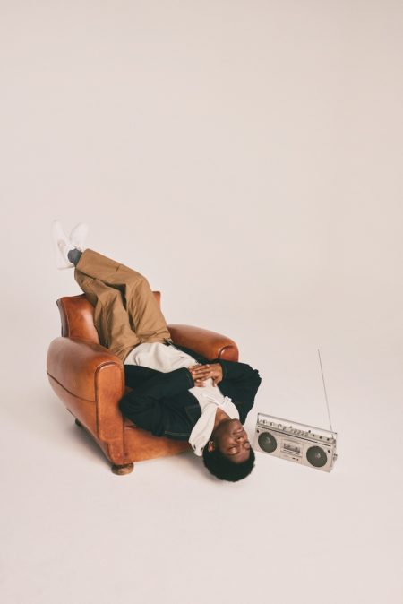 Zeynep represents levis sneakers