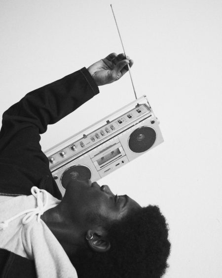 Zeynep represents levis sneakers