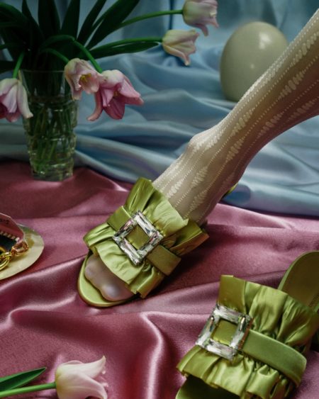 Zeynep represents bedsite stories bordello a parigi