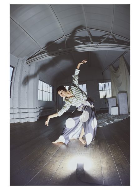 Super pose for cosmopolitan magazine by marc philbert